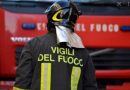 I Vigili del Fuoco intervengono per soccorrere una persona in via Marchese di Casalotto ad Aci Sant’Antonio (CT)