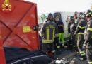 Messina: Scontro tra due veicoli, due feriti estratti dalle lamiere dai Vigili del Fuoco