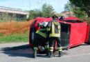 Ancona, incidente stradale – coinvolte due auto una delle quali si è ribaltata su un fianco.