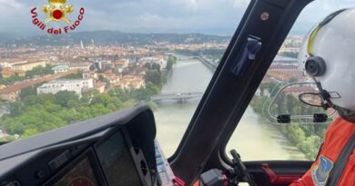 VIDEO – Si tuffa nell’Adige per sfuggire alla polizia e viene inghiottito dal fiume – In corso la ricerca
