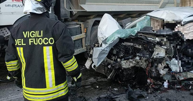 Susegana, scontro tra auto e camion: muore un uomo di 78 anni